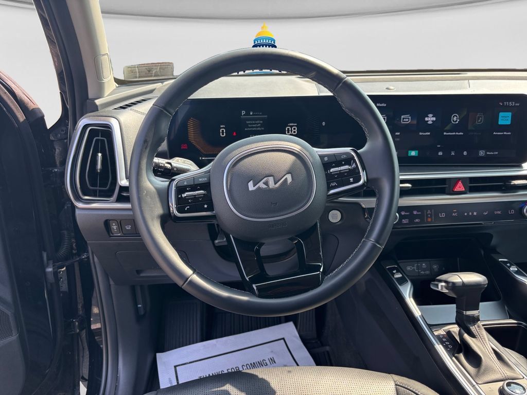 Used 2025 Kia Sorento EX w/ Panoramic Sunroof Package AWD/4WD image 28