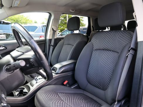Used 2018 Dodge Journey SE FWD image 28