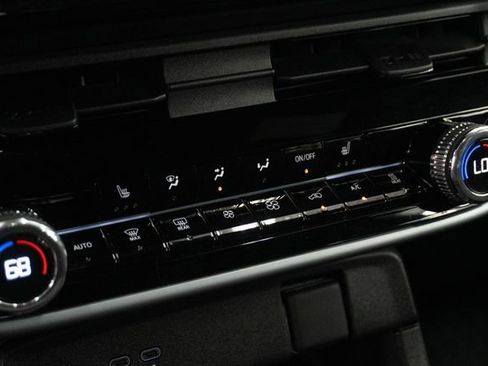 Certified 2024 Honda Prologue EX image 29