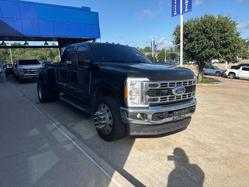 Used 2023 Ford F350 XLT w/ Camper Package AWD/4WD image 2