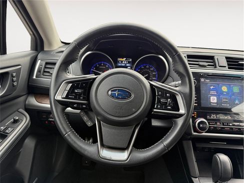 Used 2018 Subaru Outback 2.5i Limited image 12