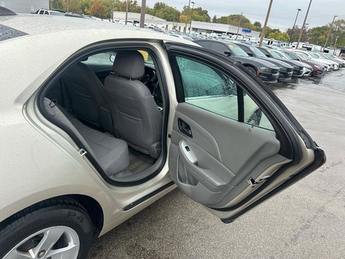 Used 2014 Chevrolet Malibu LS FWD image 11