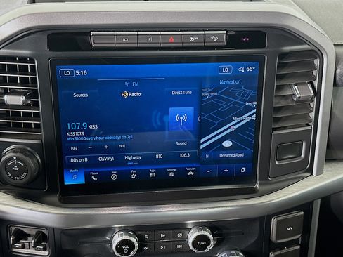 Used 2022 Ford F150 Lariat w/ Equipment Group 502A High AWD/4WD image 19