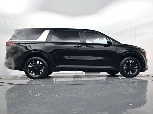 New 2026 Kia Carnival LXS image 41