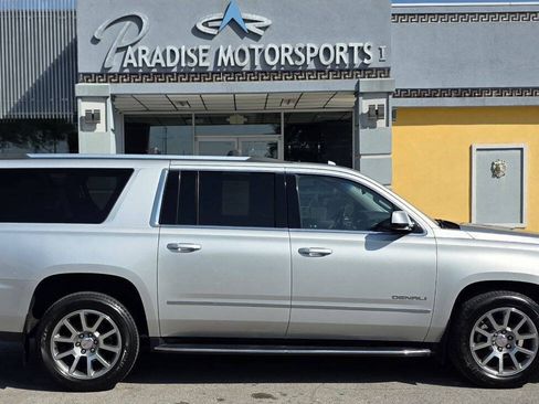 Used 2019 GMC Yukon XL Denali AWD/4WD image 8