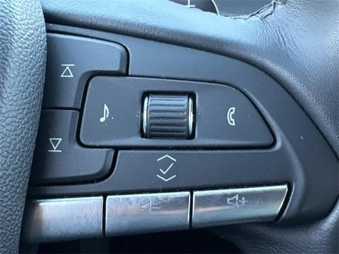 Used 2024 Cadillac XT4 Premium Luxury w/ Cold Weather Package image 27