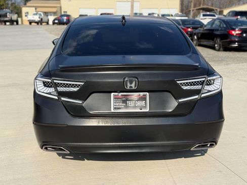 Used 2020 Honda Accord Sport image 7