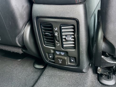 Used 2023 Dodge Durango R/T AWD/4WD image 16