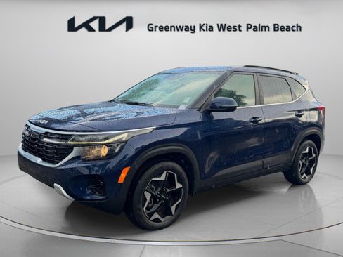 Certified 2025 Kia Seltos EX AWD/4WD image 3