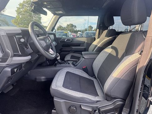Used 2022 Ford Bronco 2-Door w/ Sasquatch Package AWD/4WD image 10