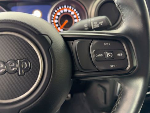 Used 2020 Jeep Gladiator Sport w/ Quick Order Package 24S image 18