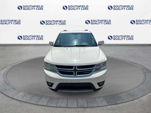 Used 2011 Dodge Journey SXT w/ Trailer Tow Prep Group FWD image 9