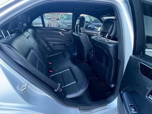 Used 2016 Mercedes-Benz E 350 4MATIC Sedan image 11