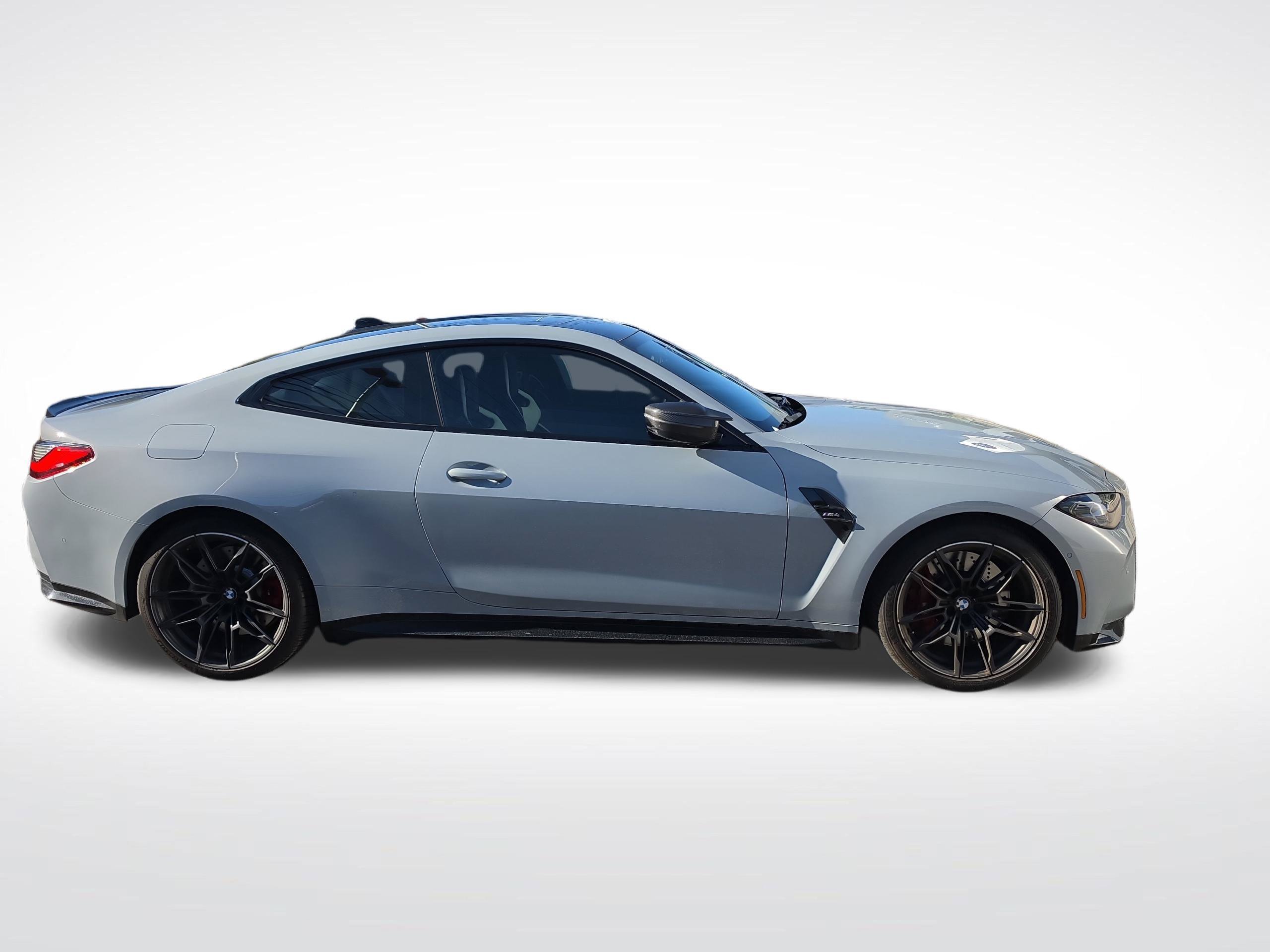 Used 2022 BMW M4 Coupe w/ M Carbon Exterior Package RWD image 4