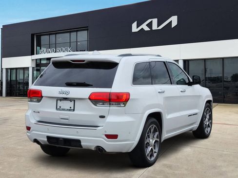 Used 2021 Jeep Grand Cherokee Overland AWD/4WD image 5