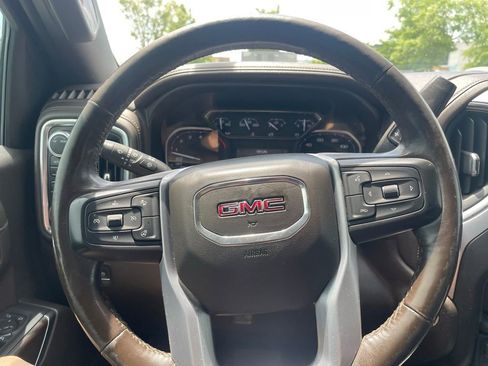 Used 2021 GMC Sierra 1500 SLT w/ SLT Premium Plus Package AWD/4WD image 13