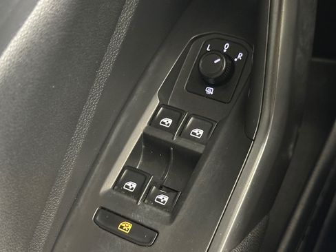Used 2020 Volkswagen Jetta SE FWD image 36