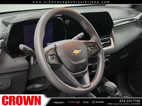 Used 2025 Chevrolet TrailBlazer LT FWD image 22