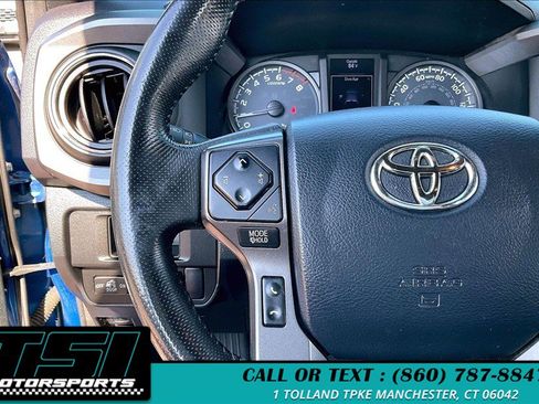 Used 2017 Toyota Tacoma TRD Sport w/ Tow Package (A/T) AWD/4WD image 18