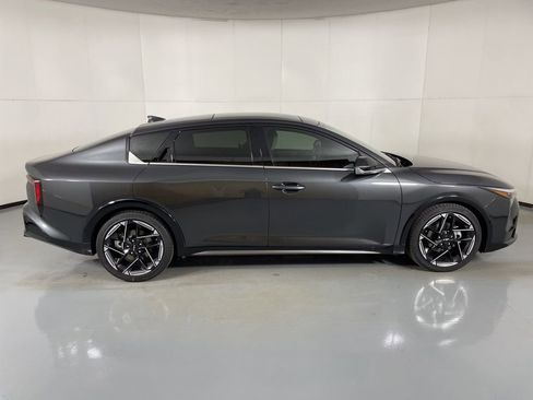 New 2025 Kia K4 GT-Line w/ GT-Line Premium Package image 9