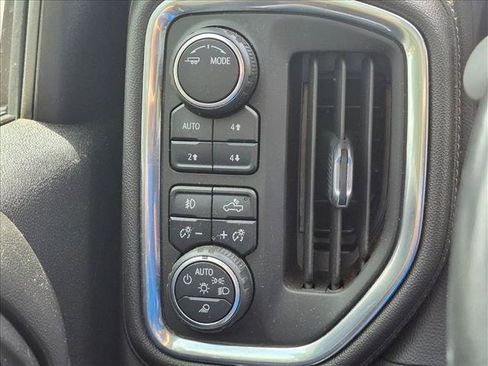 Used 2021 Chevrolet Silverado 2500 LTZ w/ LTZ Convenience Package AWD/4WD image 13