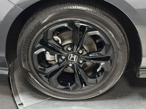 Certified 2025 Honda Accord SE image 18