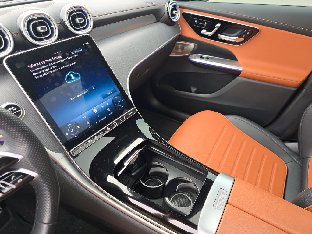 Certified 2025 Mercedes-Benz GLC 350e 4MATIC image 31