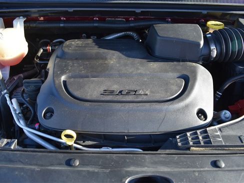 Used 2021 Chrysler Pacifica Pinnacle image 45