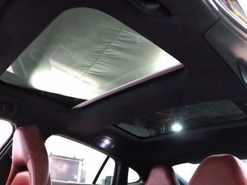 Used 2018 Porsche Panamera 4S image 10