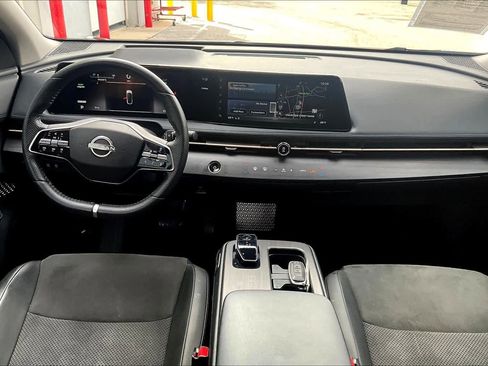 Used 2023 Nissan Ariya FWD image 14