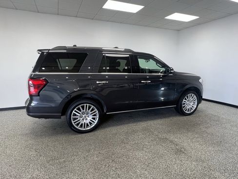 Used 2024 Ford Expedition Limited image 23