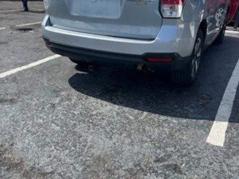 Used 2017 Subaru Forester 2.5i w/ Alloy Wheel Package image 7