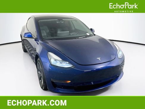 Used 2023 Tesla Model 3 Standard Range RWD image 1