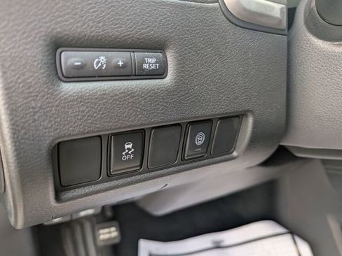 Certified 2024 Nissan Murano SV w/ SV Midnight Edition Package AWD/4WD image 16