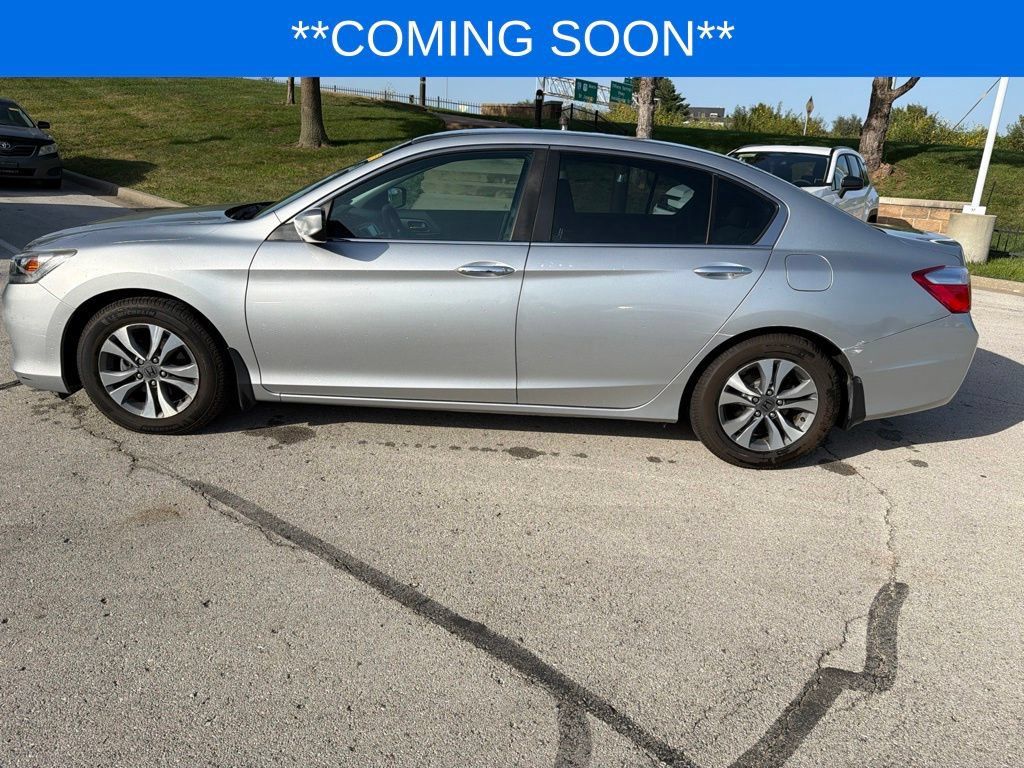 Used 2013 Honda Accord LX image 9
