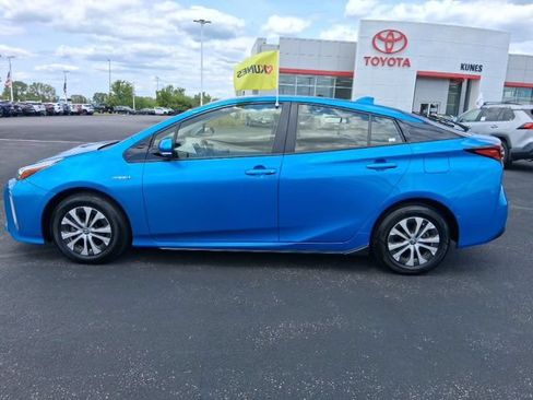 Used 2020 Toyota Prius LE AWD/4WD image 10