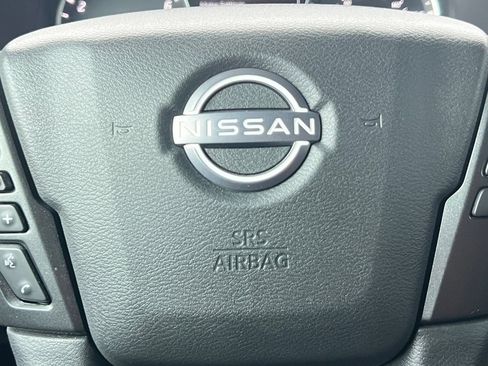 Certified 2025 Nissan Frontier S RWD image 5