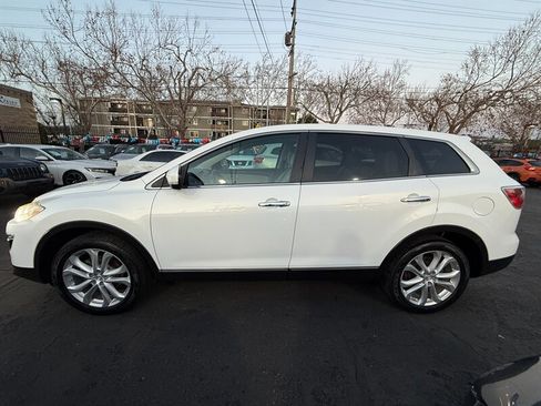 Used 2012 MAZDA CX-9 Grand Touring w/ Moonroof & Bose Audio Pkg image 8