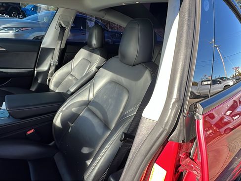 Used 2023 Tesla Model 3 Performance image 17