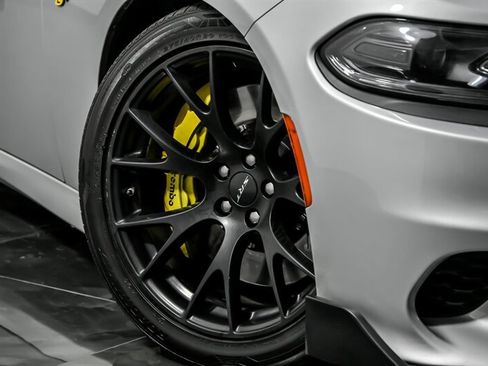 Used 2019 Dodge Charger SRT Hellcat w/ Harman/Kardon Audio Group image 3