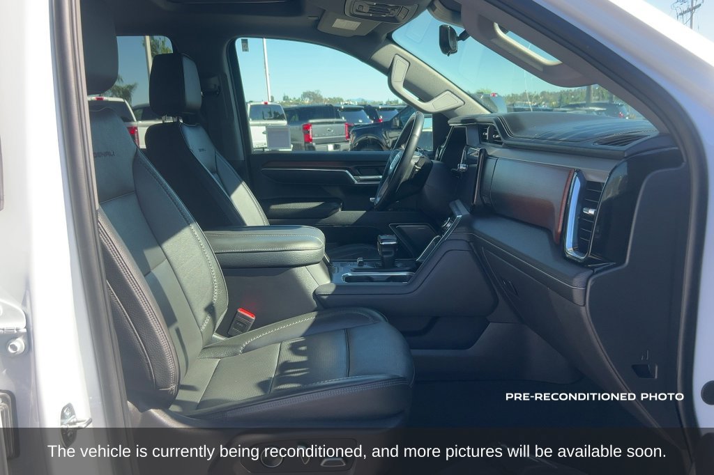 Used 2024 GMC Sierra 1500 Denali w/ Technology Package AWD/4WD image 15