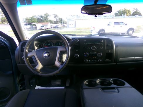 Used 2011 Chevrolet Silverado 1500 LT w/ All-Star Edition AWD/4WD image 11
