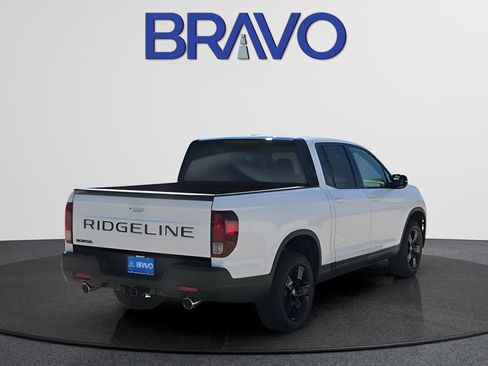 New 2026 Honda Ridgeline Black Edition image 6