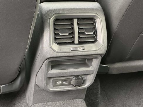 Certified 2024 Volkswagen Tiguan SE R-Line AWD/4WD image 14