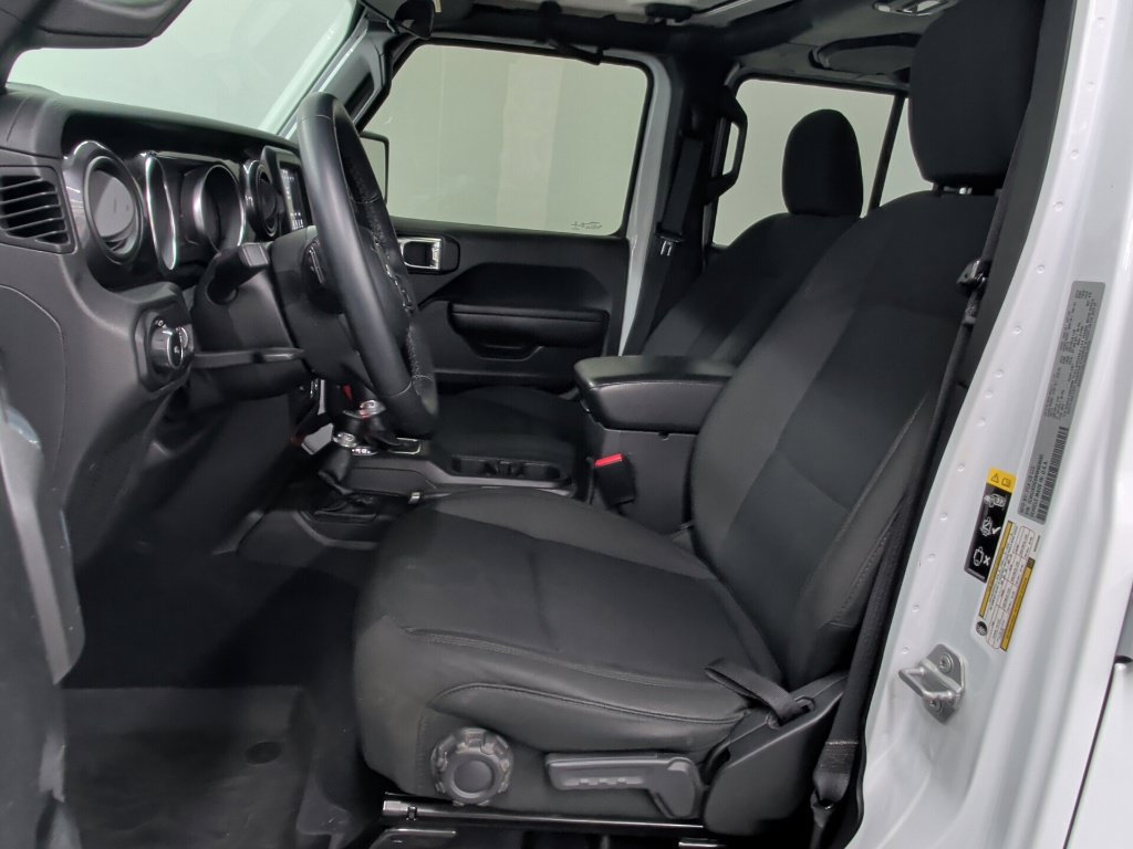 Used 2021 Jeep Wrangler Unlimited Sport AWD/4WD image 9