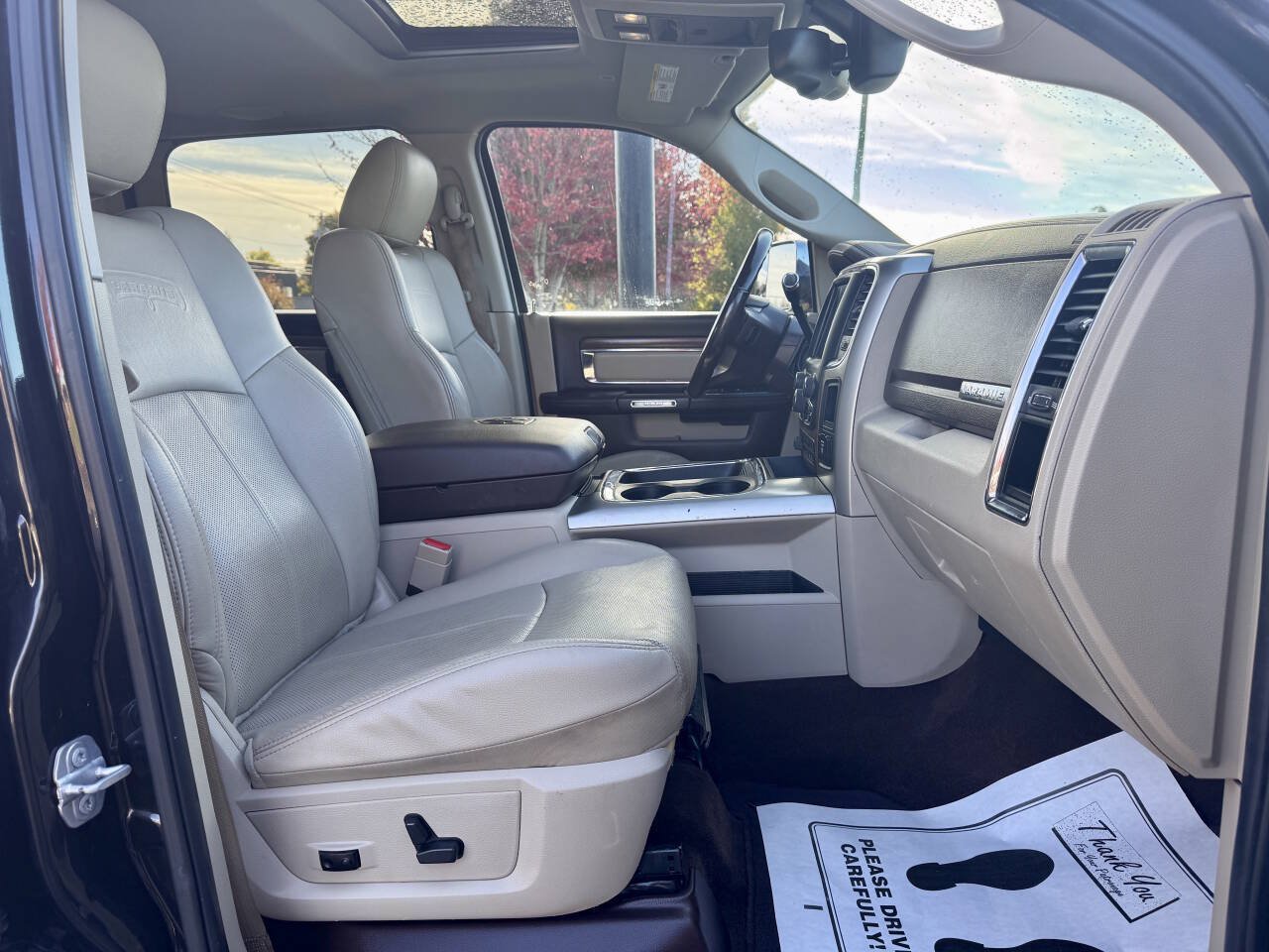 Used 2018 RAM 2500 Laramie w/ Cold Weather Group AWD/4WD image 9