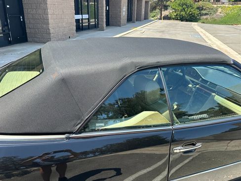 Used 1995 Mercedes-Benz E 320 Convertible image 6