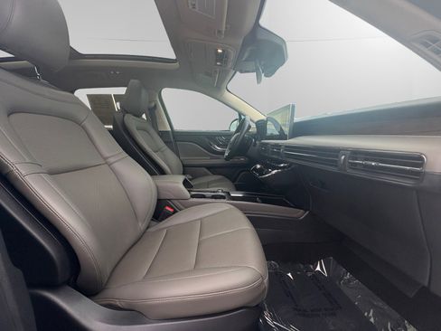 Certified 2024 Lincoln Corsair Grand Touring w/ Towing Package image 15