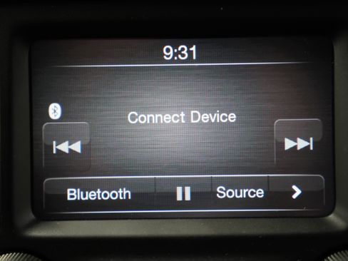 Used 2024 RAM 3500 Tradesman w/ Chrome Appearance Group image 23