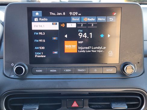 Used 2023 Hyundai Kona SEL image 11